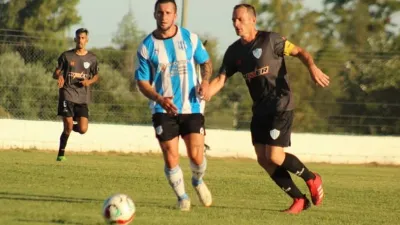Fútbol: Argentino Juniors y Palermo festejaron en el inicio de la Zona B
