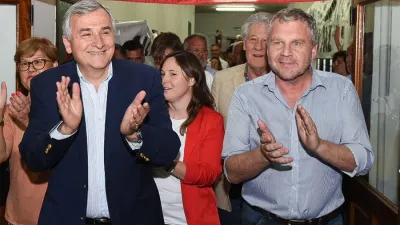 Gerardo Morales visitó Paraná y alentó a la UCR de proponer candidatos propios.