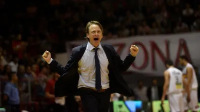 Básquet: el paranaense Facundo Müller no dirigirá en Colombia sino en Japón