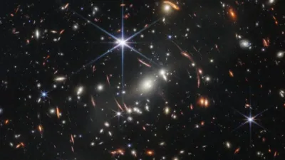 El telescopio espacial James Webb de la NASA presentó la imagen más nítida del universo