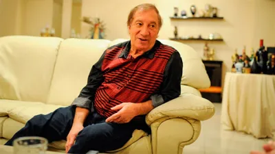 Con un tercer test, descartaron que Carlos Bilardo tenga coronavirus