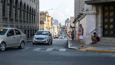 Por obras en la Peatonal, interrumpirán el tránsito en calle Monte Caseros