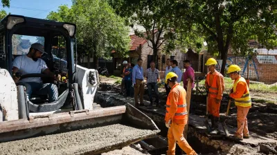 Obra en Cura Álvarez y 25 de Mayo