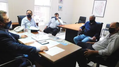 Trabajan en soluciones habitaciones para comunas del departamento Uruguay