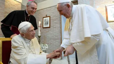 El pasado 27 de agosto el papa Francisco fue a visitar al papa emérito Benedicto XVI.