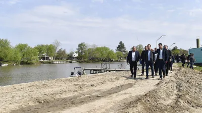 El gobernador recorrió la zona y anunció la pavimentación del acceso a Villa Paranacito que contará con un presupuesto de casi 820 millones de pesos.