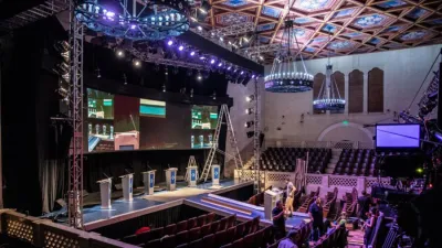 Relaciones Internacionales, Economía y Finanzas, Educación y Salud, Derechos Humanos y Diversidad de Género serán los temas que se debatirán hoy en el Paraninfo de la UNL de Santa Fe.