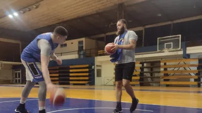 Taurus Adams II se sumó a los entrenamientos de Parque Sur para la Liga Argentina