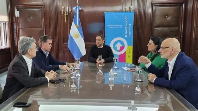 A través de un acta de entendimiento, la Nación articulará acciones para concretar el monitoreo del aire en el marco de la contaminación que la pastera UPM Botnia genera en Gualeguaychú y sus alrededores.