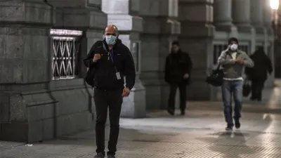 “Se puede afirmar que la cuarentena total es lo que más aplana la curva, aunque no se puede sostener por mucho tiempo”, señala Rodrigo Quiroga, bioinformático, docente en la Universidad Nacional de Córdoba e Investigador del Conicet.