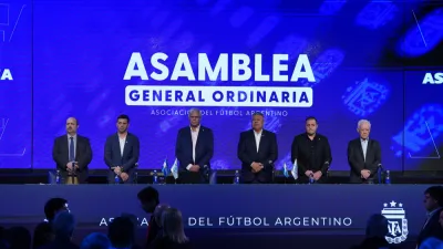 Claudio “Chiqui” Tapia fue reelecto y se anularon los descensos en Primera División