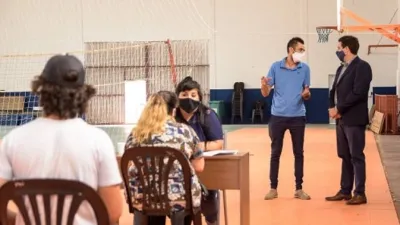 Gustavo Bastian en el Polideportivo Municipal de San José