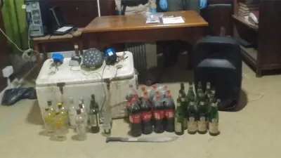 Bebidas, marihuana y dos embarcaciones fueron secuestradas como consecuencia de la fiesta clandestina en la Isla Puente de Paraná. Hay una persona detenida por agresión a la autoridad.