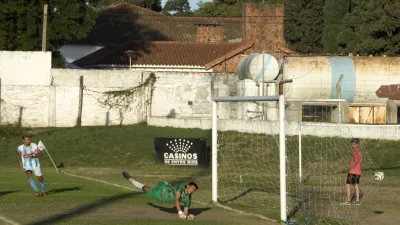 Belgrano le ganó el clásico a Patronato y quedó a un paso del título liguista