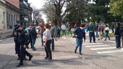 protesta comerciantes Gualeguaychú  (Foto: diario El Argentino)