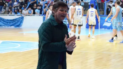 “Tengo que sacarme el sombrero con todo el plantel”, expresó René Richard