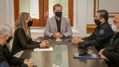 El encuentro abordó la posibilidad de contar con un edificio en el ex Frigorífico para que se instale una delegación de la Policía Federal Argentina en Gualeguaychú.