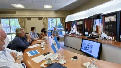 El encuentro virtual que el Presidente encabeza es el puntapié inicial para comenzar el lunes con el proceso de inoculación contra el coronavirus a nivel nacional.