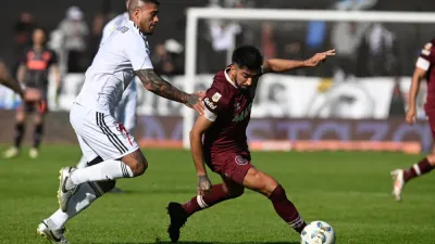 Deportivo Riestra le dio un duro golpe a Lanús en la continuidad de la décima fecha