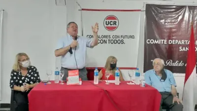 Fabián Rogel presentación libro Argachá