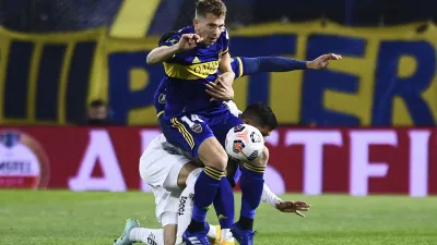Fútbol: Esteban Rolón se metió en el equipo de Boca para recibir a Patronato