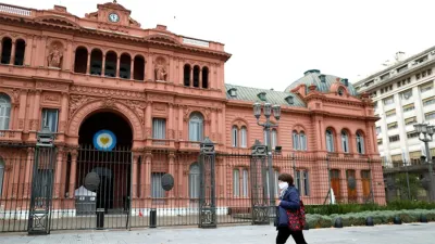 Vista de la Casa Rosada durante la cuarentena en plena pandemia.