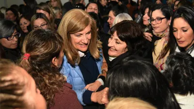 La precandidata a intendenta de Paraná, Rosario Romero, participó de un encuentro de mujeres en el Partido Justicialista.