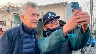 Macri volvió a recorrer el conurbano bonaerense en una iniciativa con tono electoral