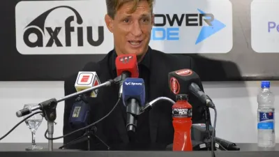 “Fallamos en las dos áreas”, reconoció Facundo Sava tras la derrota de Patronato