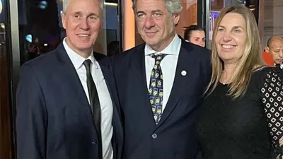 Etchevehere, Pino y Spiazzi en el predio ferial de Palermo.