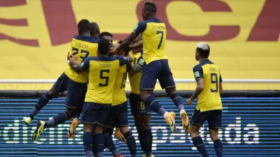Eliminatorias: Ecuador vapuleó a Colombia con una goleada histórica en Quito