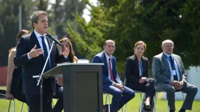 Massa encara su segundo trimestre al mando del timón económico con el desafío de construir un puente hasta el próximo ingreso de divisas de la cosecha gruesa.