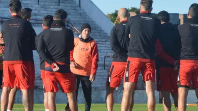 En Patronato, Miloc y Ávalos asoman entre los titulares para recibir a Boca