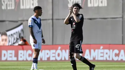 Otro papelón de Riestra: puso a un streamer de titular y lo sacó antes de los dos minutos