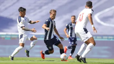 Liga Profesional de Fútbol: en el Bajo Flores, Varela y Córdoba seguirá la última función 