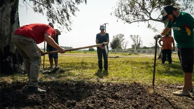 Desde el Proyecto Artigas se indicó que acompañan en su reclamo a Dolores Etchevehere, quien demanda su parte de la herencia familiar.
