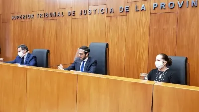 Tribunal