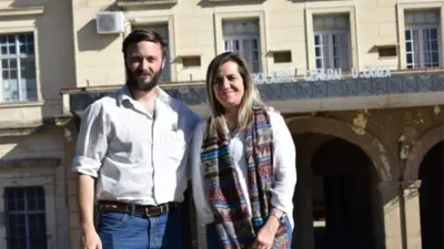 Francisco Azcué y Marcela Antona, ayer en Concordia.