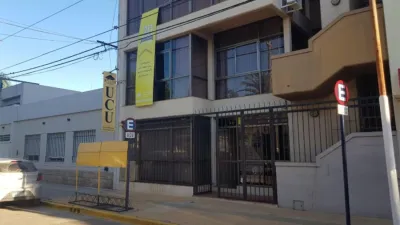 Frente de la sede de la UCU en Gualeguaychú.