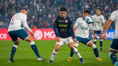 Unión perdió con Nacional en la ida y tendrá que remontar de local dos goles de desventaja