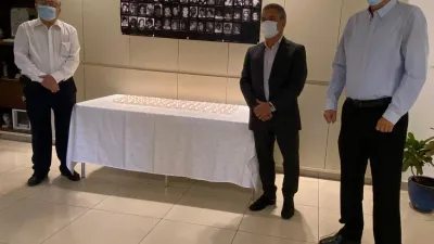 Urribarri en el acto por AMIA