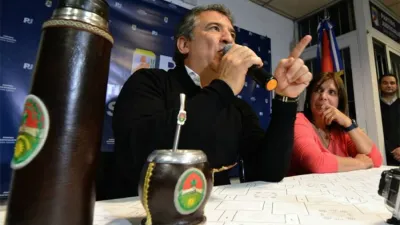 Sin fecha ni tribunal confirmado, el ex gobernador de Entre Ríos y actual embajador en Israel, Sergio Daniel Urribarri, sigue en la impunidad.