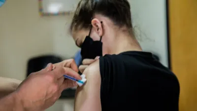 Implementarán estrategias para completar la vacunación en población que aún no se inmunizó