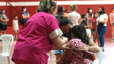 vacunación Covid niños Colón