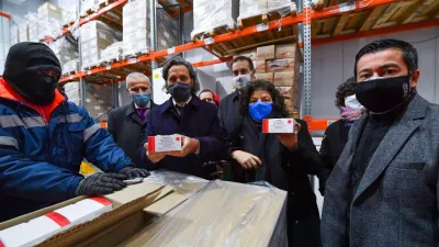 El jefe de Gabinete, Santiago Cafiero, y la ministra de Salud, Carla Vizzotti