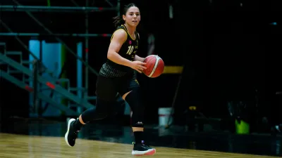 Valeria Fernández y su renovación con Obras: "Estoy muy contenta de seguir siendo parte"