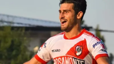 Federal A: Ignacio Valsangiácomo se convirtió en el primer refuerzo de Atlético Paraná 