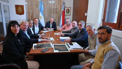 Vialidad provincial inició el proceso de descentralización con siete municipios de los Departamentos Paraná y Diamante.