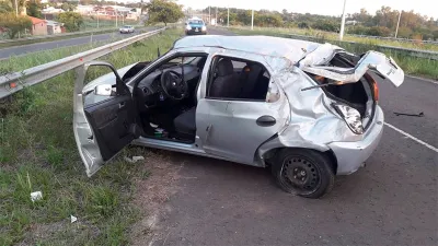 Vuelco en Circunvalación y Almafuerte