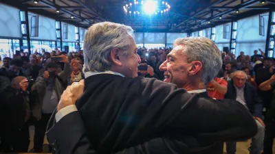 Alberto Fernández con Mario Meoni